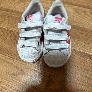 Adidas sizes 6k very good condition